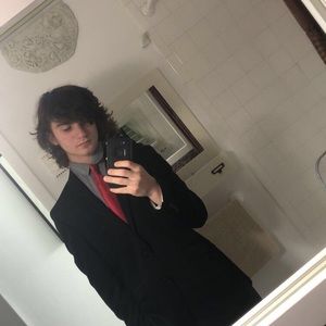 Meet your Posher, Max